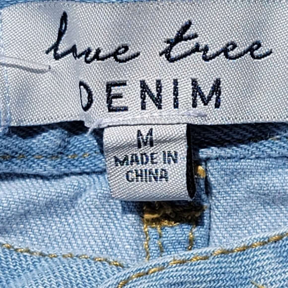 Love Tree Women's Light Blue Denim Mid-Rise Cut-off Jean Shorts Sz Med/Waist 26" - Picture 2 of 5